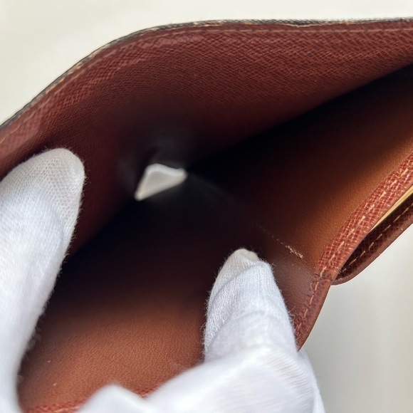 Louis Vuitton Monogram Alma PM + Kisslock Wallet Bundle - Picture 14 of 14